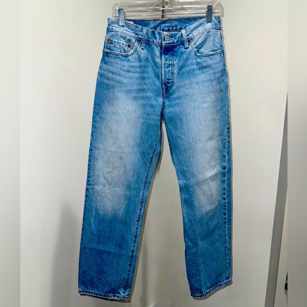 Levi’s 501 Light Wash Straight Leg Jeans | Size L